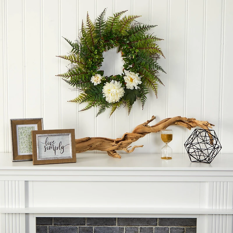 23" Fern & Chrysanthemum Wreath