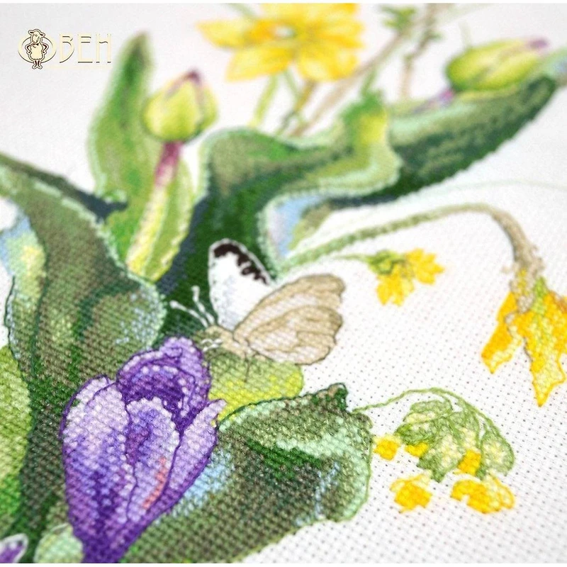 Oven Brave Bumblebee Cross Stitch Kit