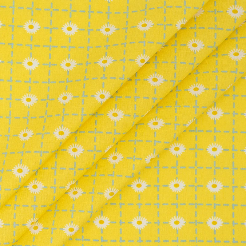 SINGER Daisy Grid Print Fat Quarter Ringspun Cotton Fabric