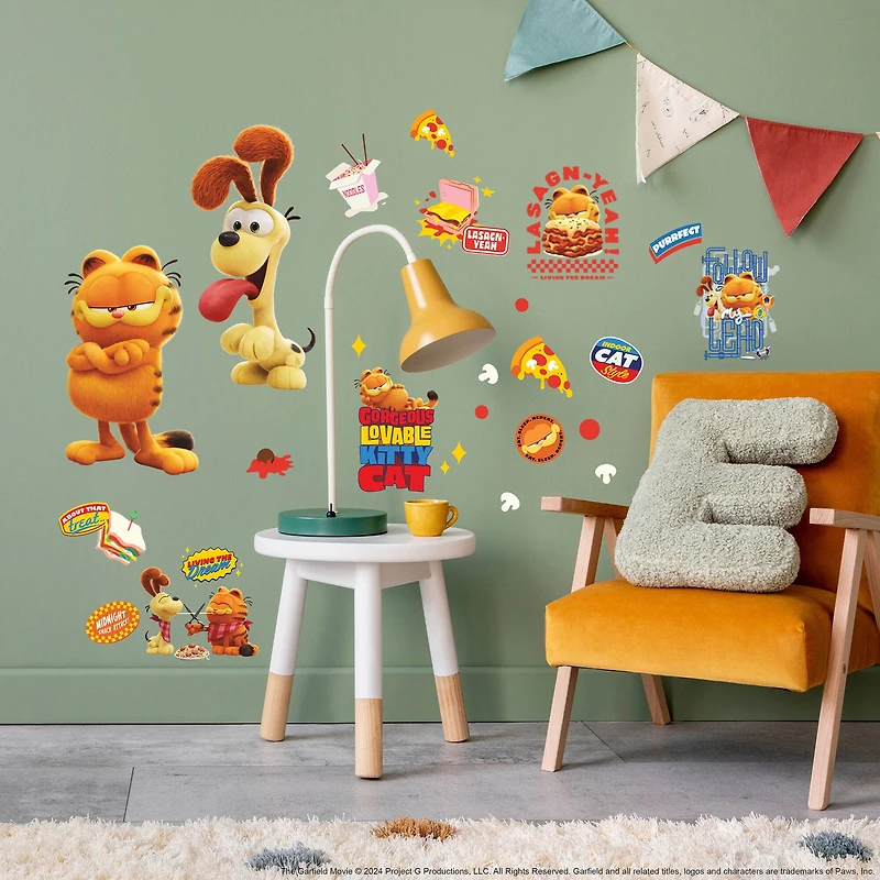 RoomMates The Garfield Movie Wall Decals