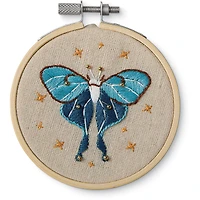 3.5" Luna Moth Embroidery Kit by Loops & Threads®