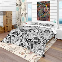 Designart 'Monochrome Abstract Floral Pattern' Bohemian & Eclectic Bedding Set