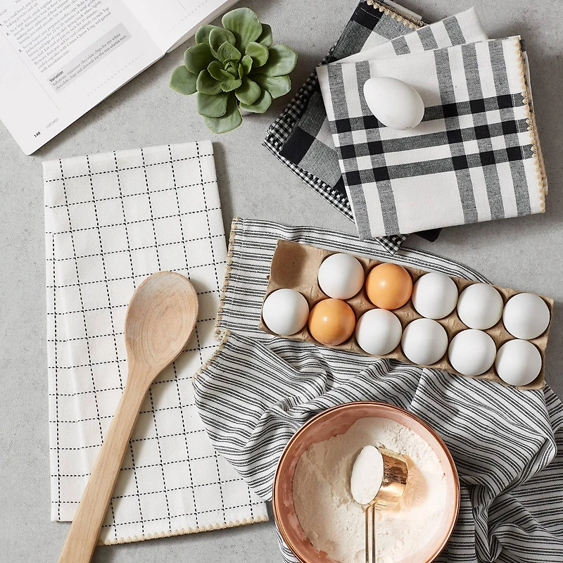 DII® Black Farmhouse Woven Dishtowel Set