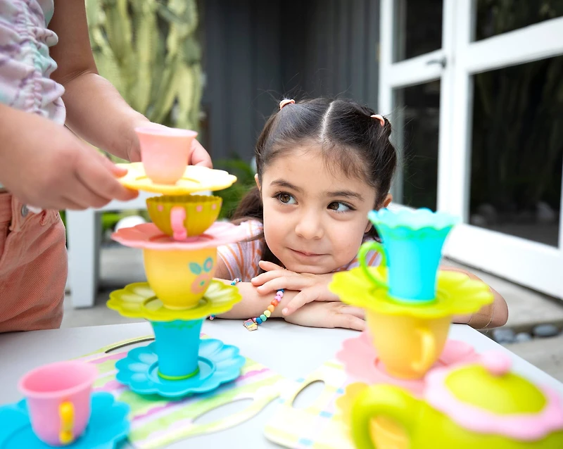 Educational Insights Teacup Pile-Up!