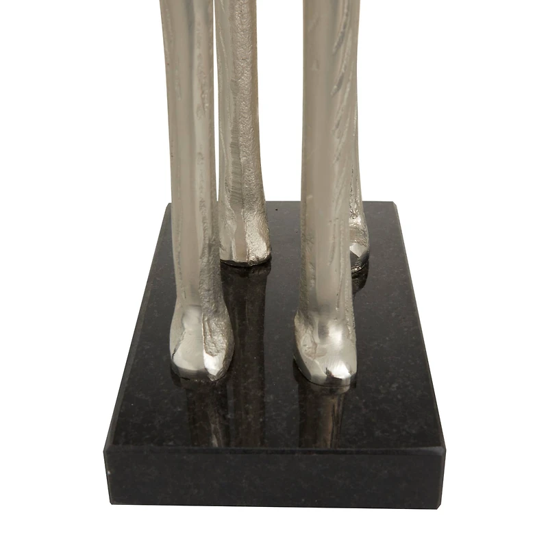 Silver Aluminum Contemporary Giraffe Sculpture Set