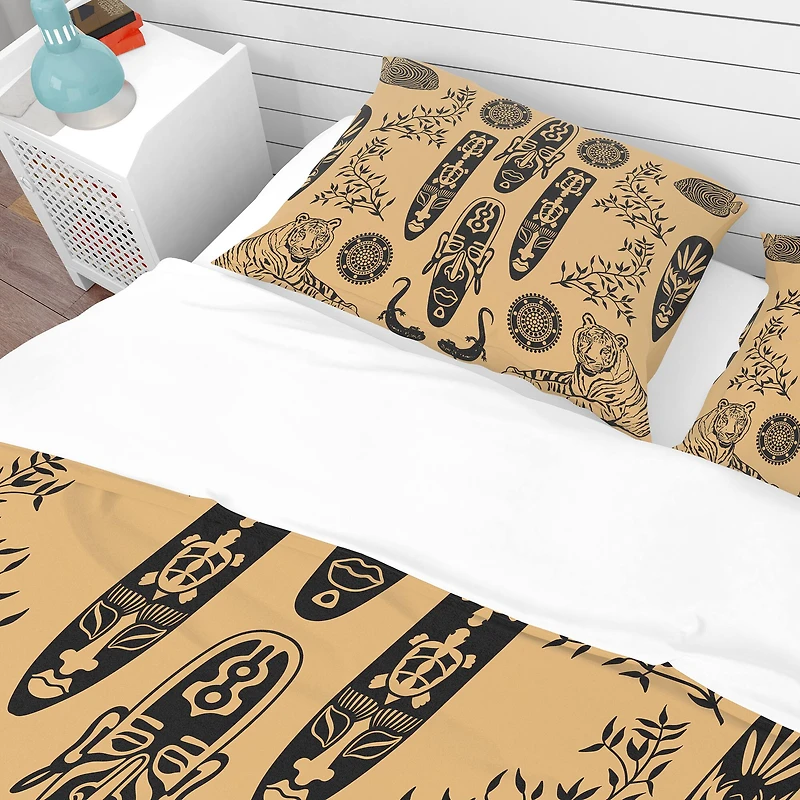 Designart 'Ethnic Decorative Mask' African Bedding Set