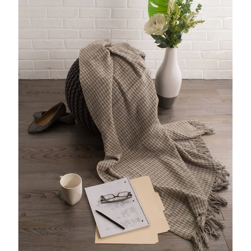 DII® Stone Houndstooth Throw