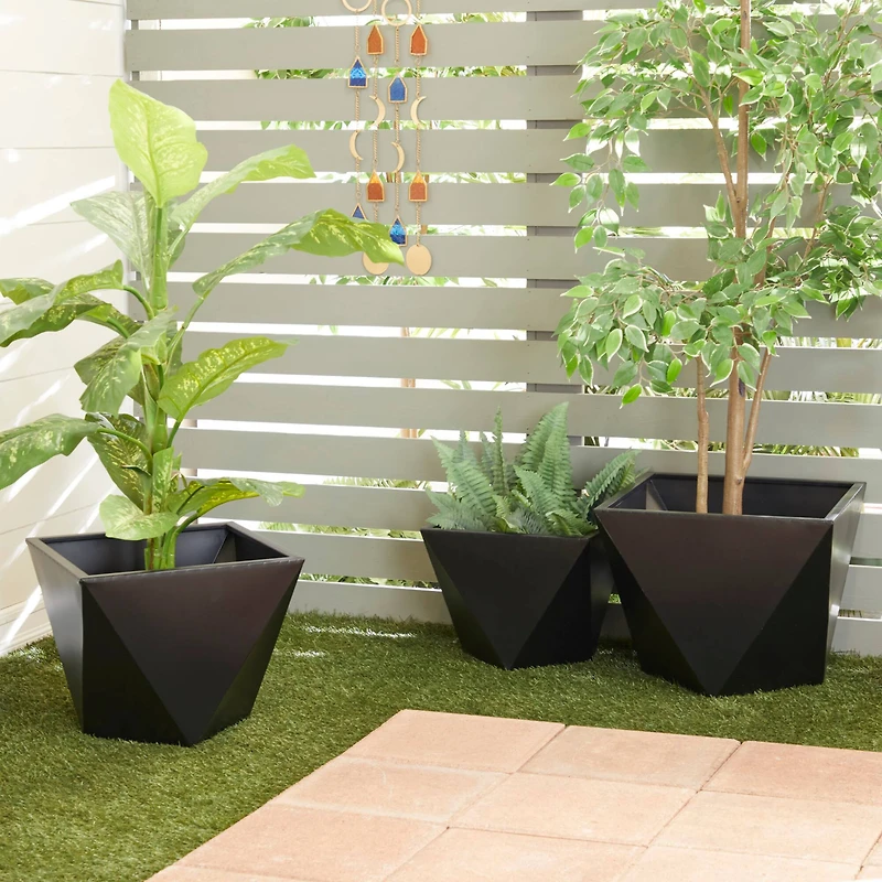 Black Modern Planter, Set of 3" 19", 16", 14"