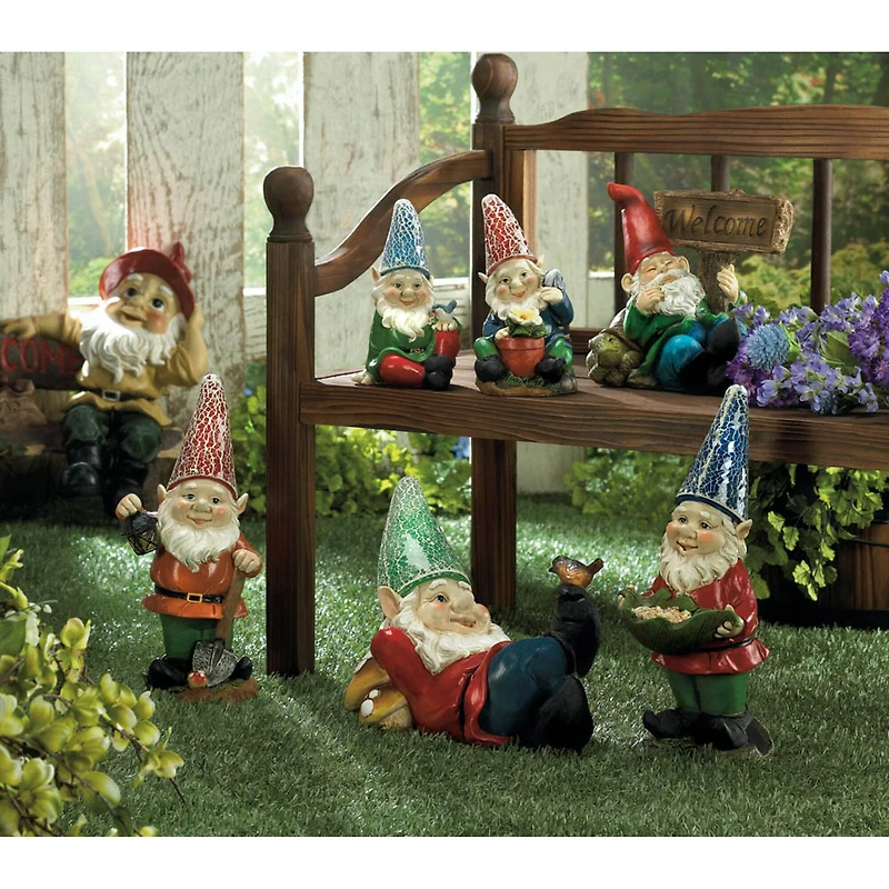 7" Gardening Gnome Solar Statue