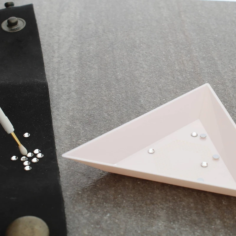 The Beadsmith® CrystalFX™ Magical Tray