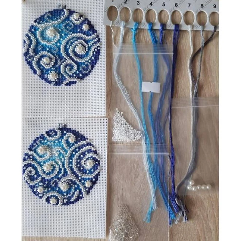 MP Studia Christmas Tree Ornament Plastic Canvas Counted Cross Stitch Kit