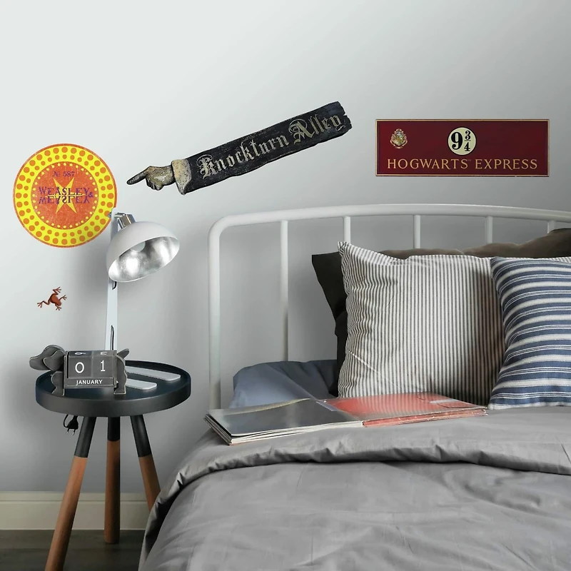 RoomMates Harry Potter Signs Peel & Stick Wall Decals
