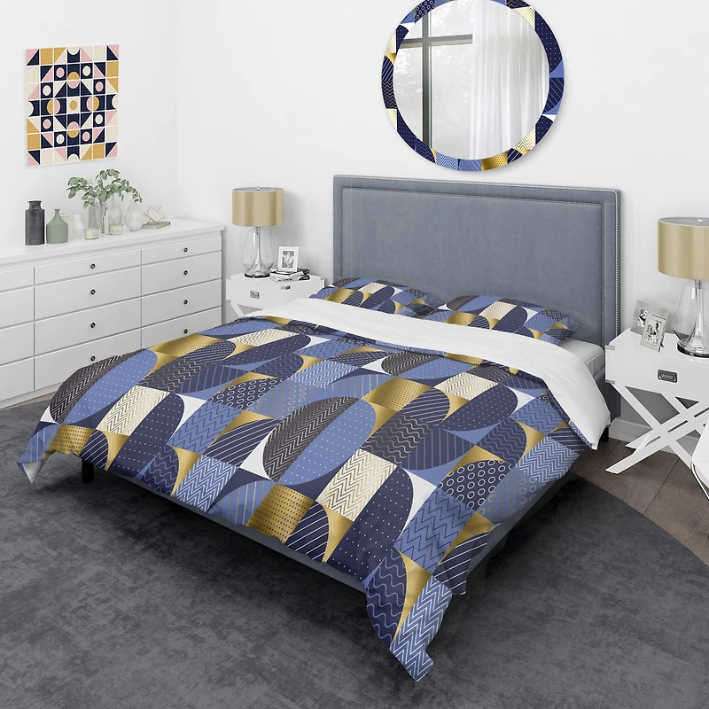 Designart 'Retro Luxury Waves In Gold And Blue IV' Mid-Century Duvet Cover Set