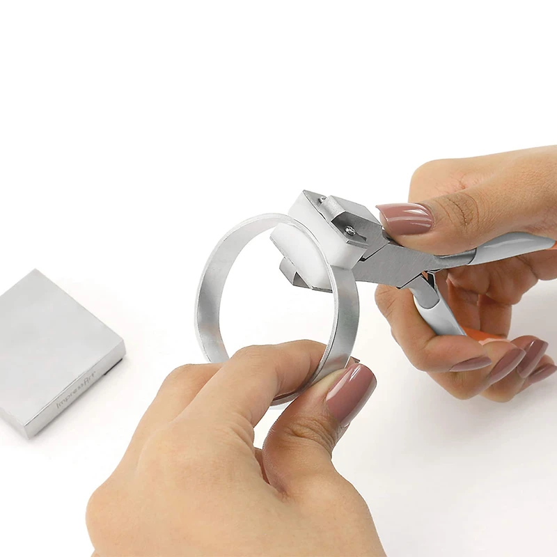 ImpressArt® Bracelet Bending Pliers