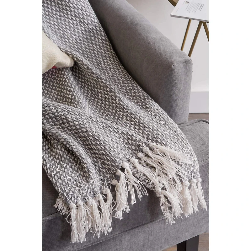 DII® Gray Woven Throw