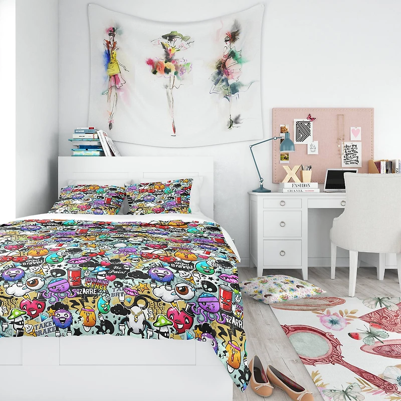 Designart 'Graffiti Texture' Modern Teen Bedding Set