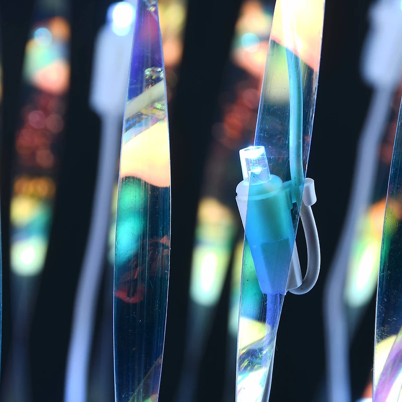 26" 3D Iridescent Sleigh with 105 Cool White UL LED Lights