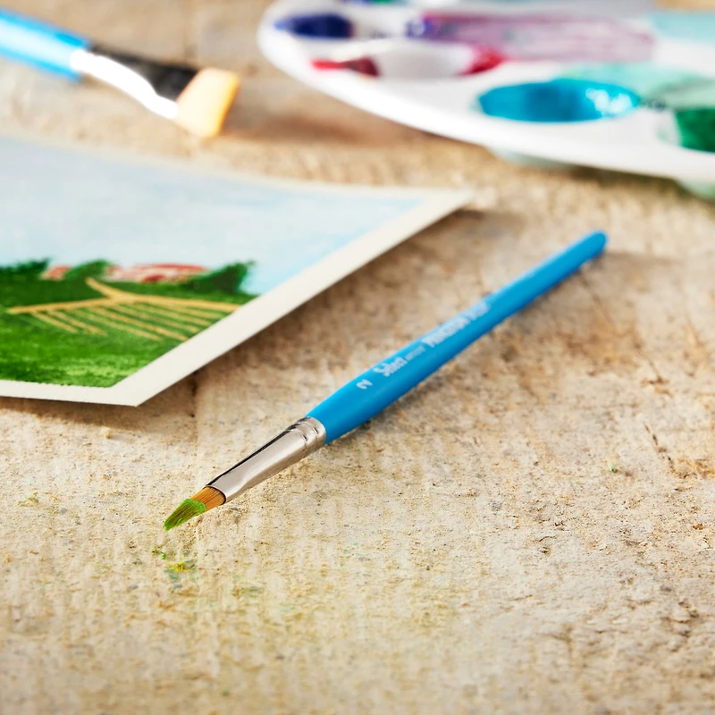 Princeton™ Select™ Artiste Series 3750 Short Handle Pointed Filbert Brush