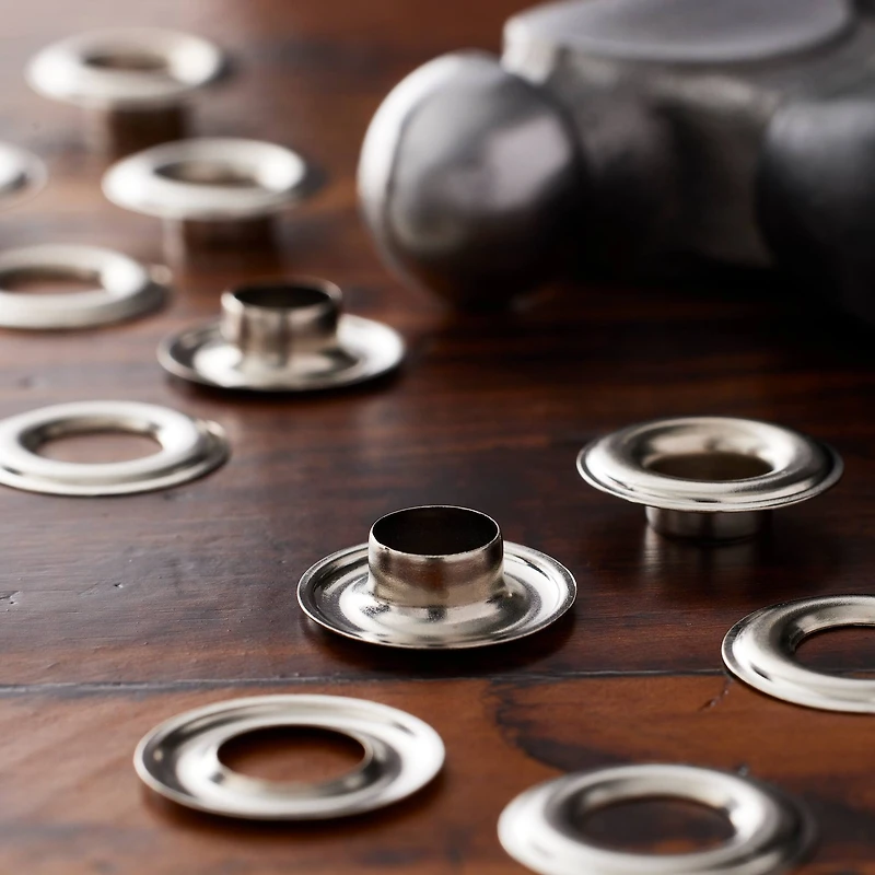 Loops & Threads™ Eyelets