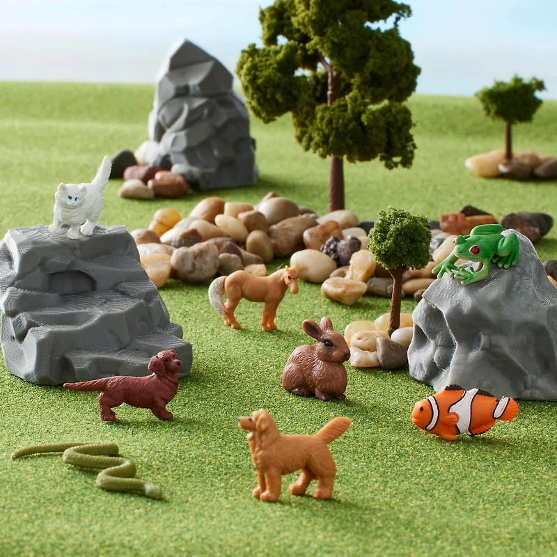 Safari Ltd® Good Luck Minis® Pets Fun Pack