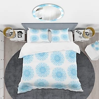 Designart 'Circular Geometric In Blue' Mid-Century Duvet Cover Set