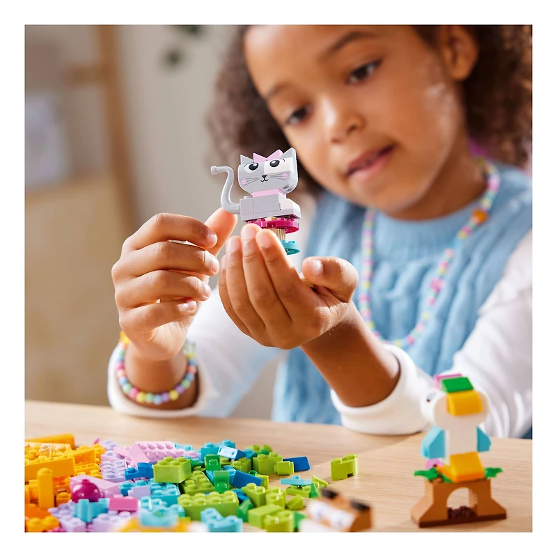 LEGO® Classic Creative Pets