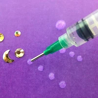 The Beadsmith® Crystal FX™ Thick Viscosity Glue Syringe & Tip Set