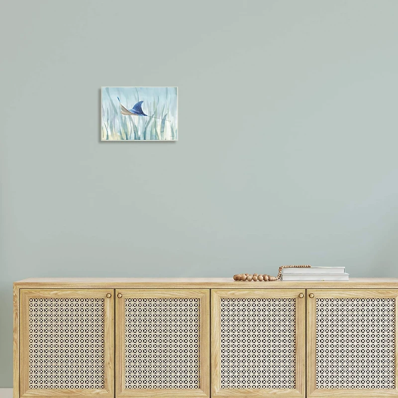 Stupell Industries Stingray Aquatic Animal Ocean Blue Spotted Sea Creature Wall Plaque