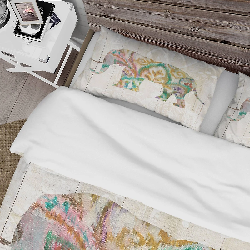Designart 'Boho Paisley Elephant II vII' Traditional Bedding Set