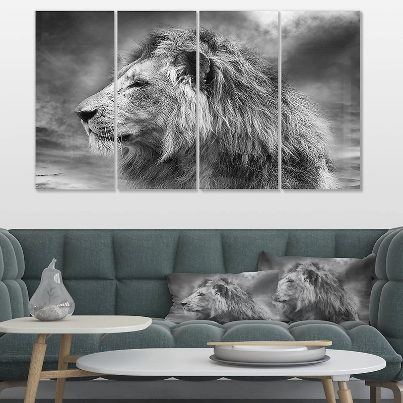 Designart - Grey Wild African Lion
