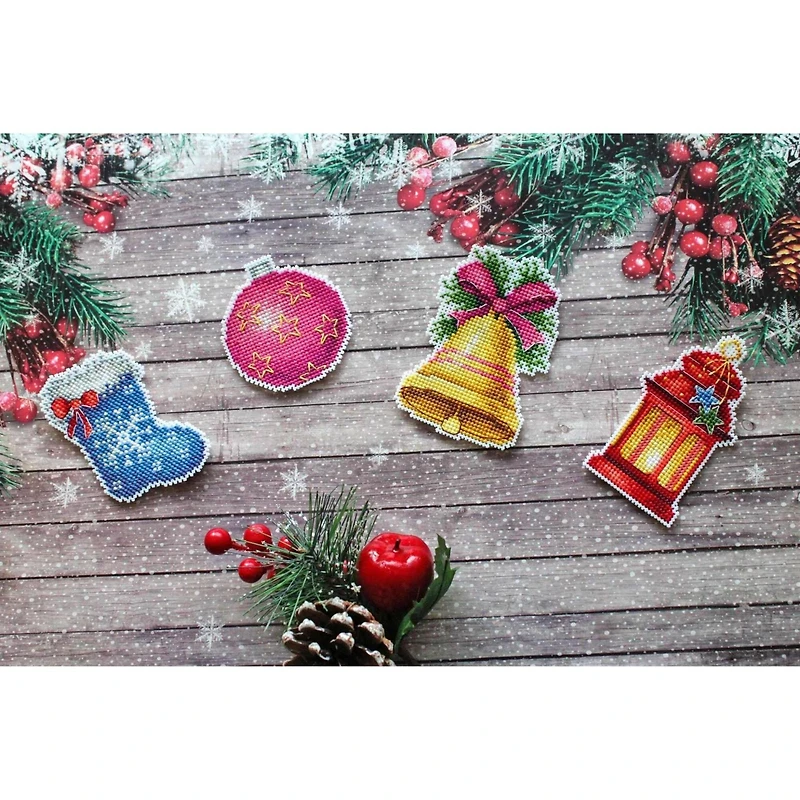 MP Studia Christmas Magnets Plastic Canvas Counted Cross Stitch Kit