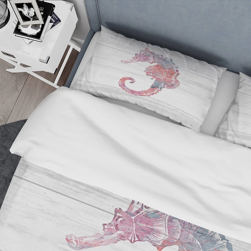 Designart 'Pink seahorses Ocean Life' Coastal Bedding Set