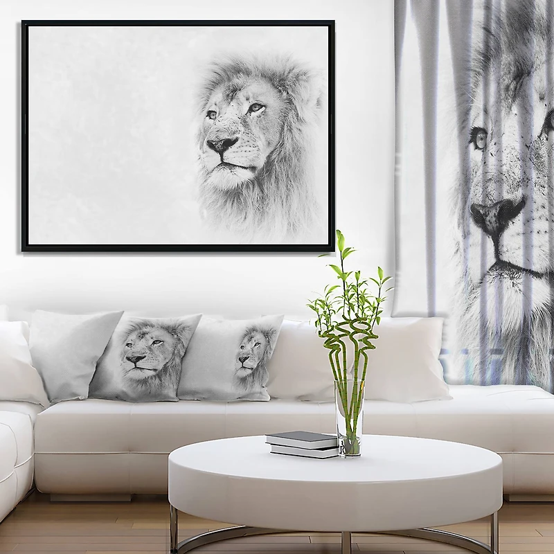 Designart - Lion Face on Card Banner