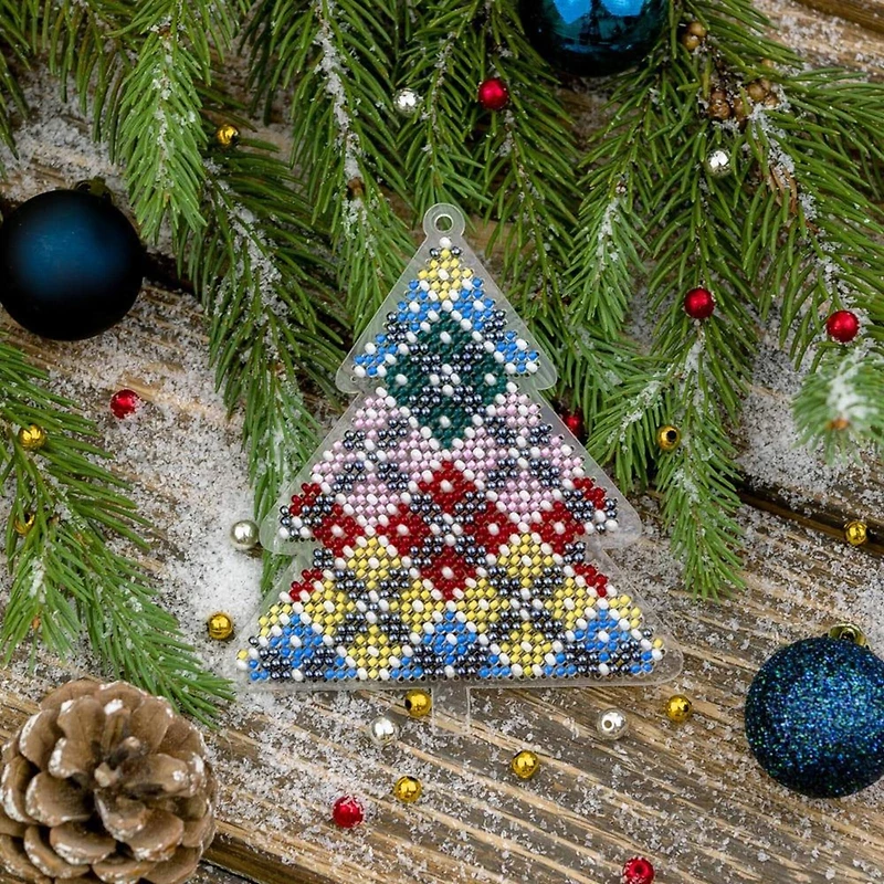 Wonderland Crafts Fair Isle Plaid Tree Ornament Bead Embroidery on Plastic Kit