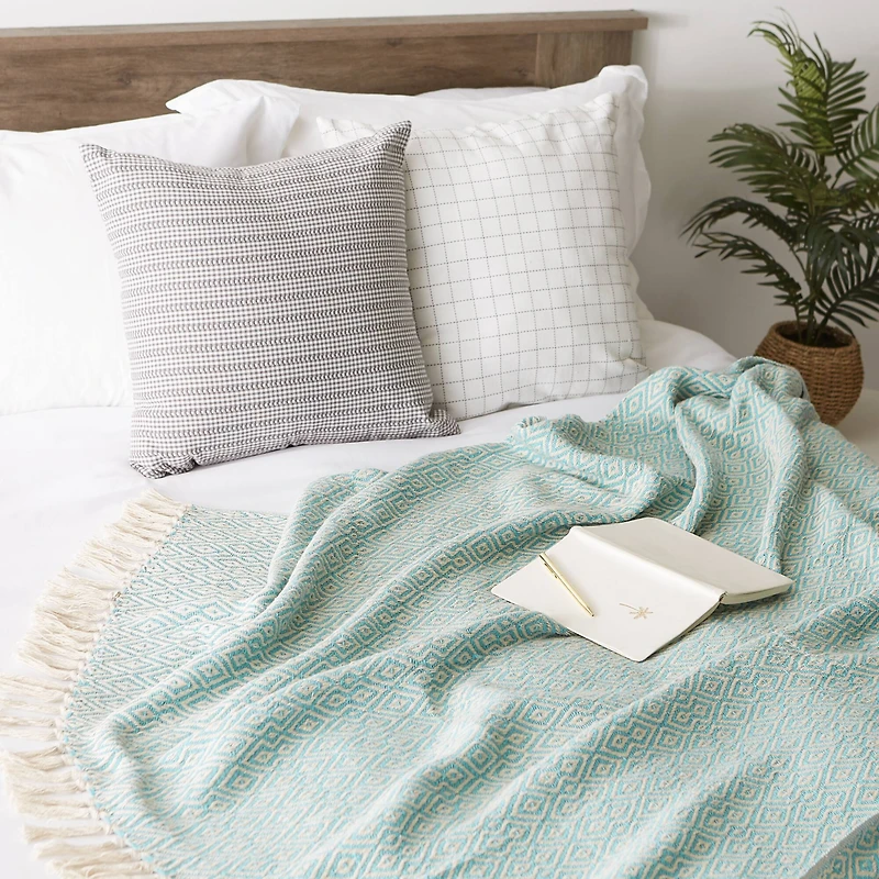 DII® Double Diamond Throw