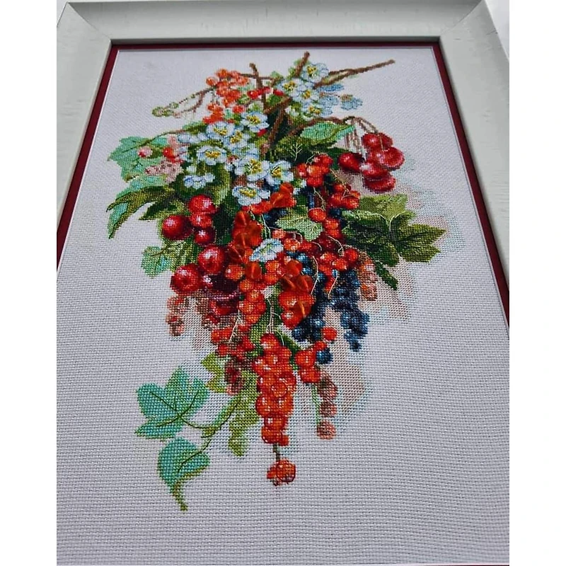 Charivna Mit Cross Stitch Kit Sweet Berry