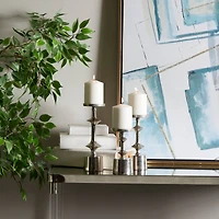 CosmoLiving by Cosmopolitan Silver Aluminum Pillar Candle Holder Set