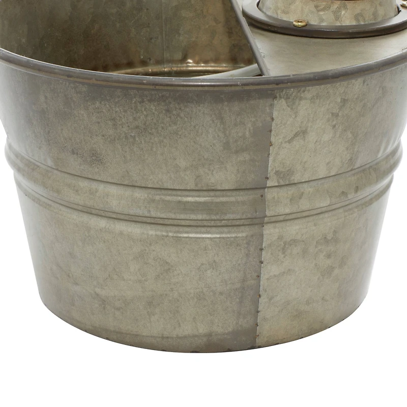 Grey Iron Farmhouse Fountain, 18" x 15" x 17"