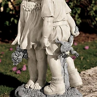 Design Toscano® 22" Young Sweethearts Kissing Children Garden Statue