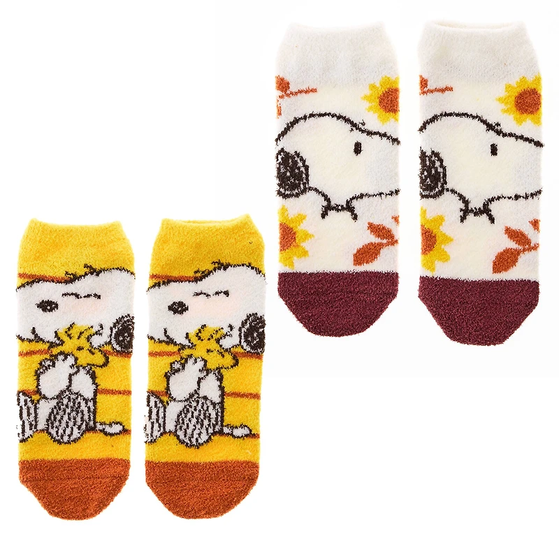 Peanuts® Snoopy Hugs 2 Pair Adult Ankle Sock Set