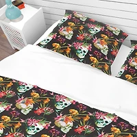 Designart 'Skull and Flowers' Bohemian & Eclectic Bedding Set