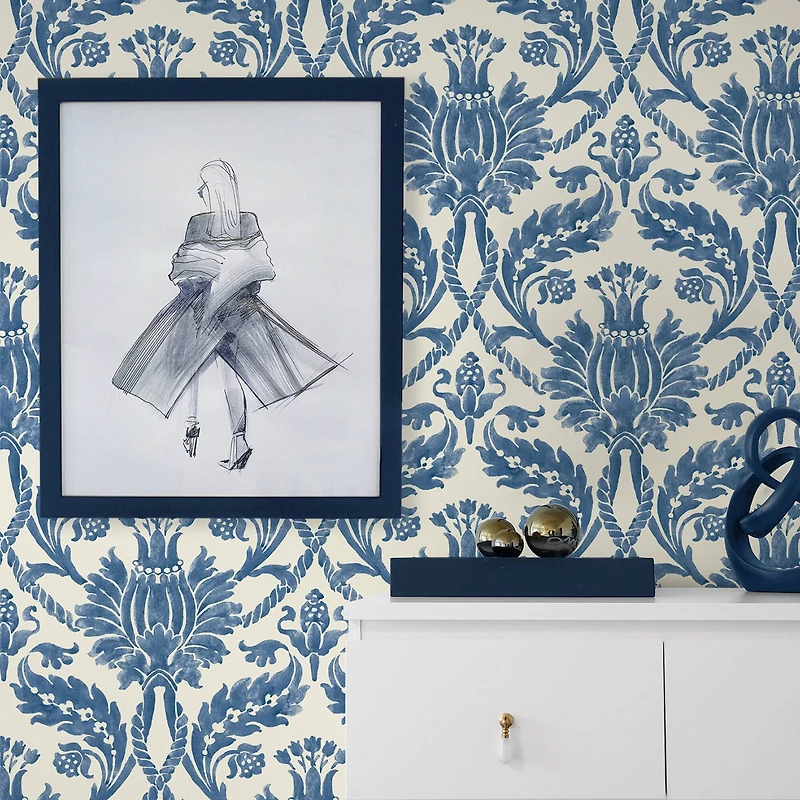 Surface Style Tulip Time Peel & Stick Wallpaper