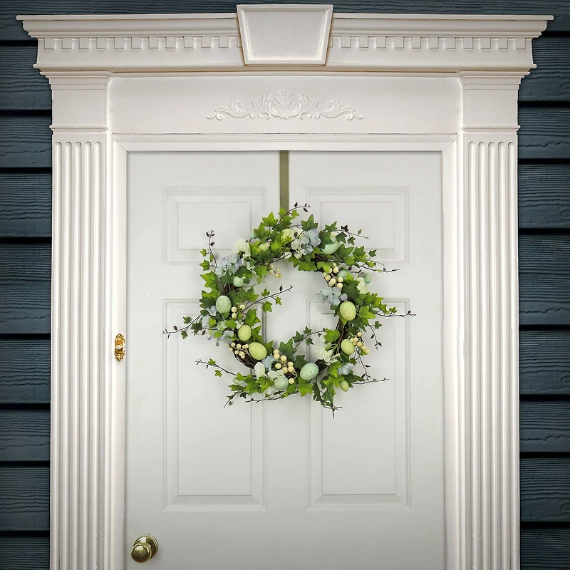 22" Ivy & Eggs Easter Wreath