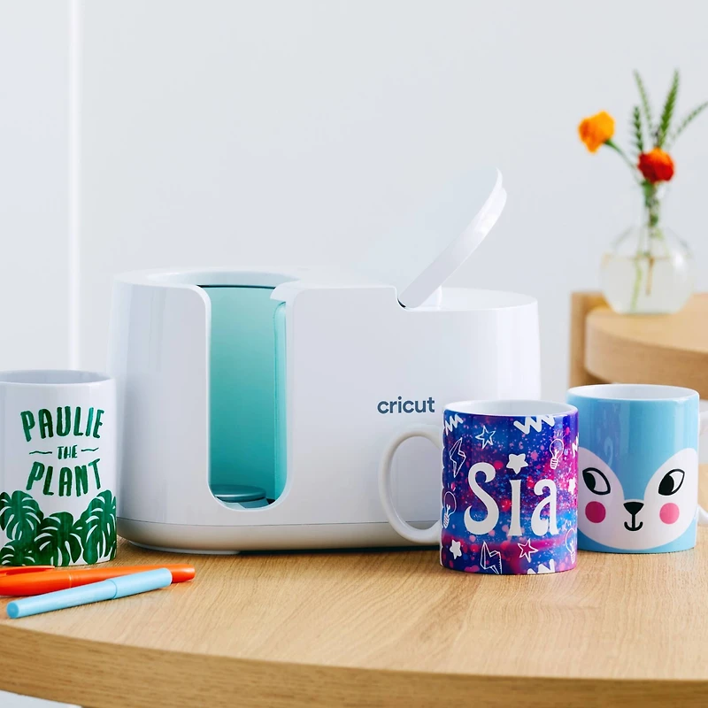 Cricut Mug Press™ + DIY Mug Kit