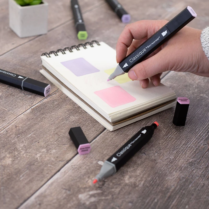 Spectrum Noir™ Classique Delicate Florals Hint Of Markers