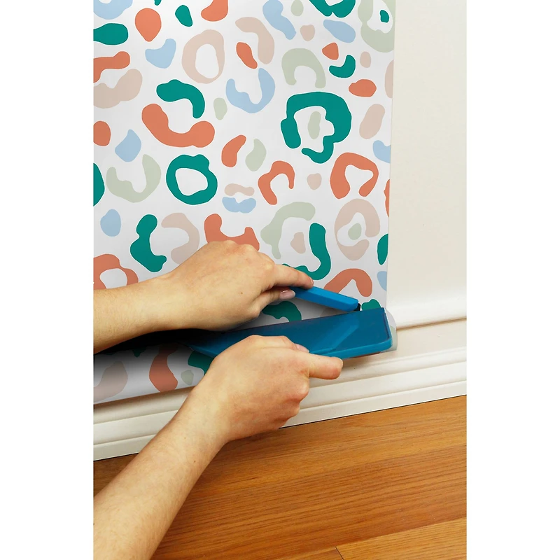 NuWallpaper Aelfie Leopard Spots Peel & Stick Wallpaper