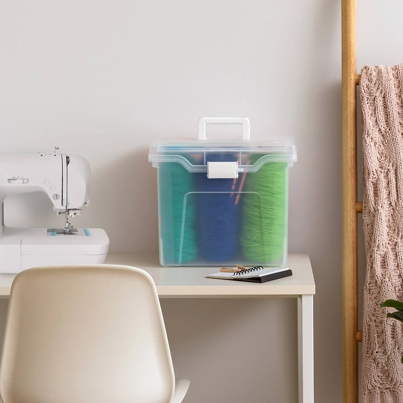 IRIS Portable Craft Storage Tote