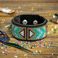 Wonderland Crafts Green & Gold Bead Artificial Leather Embroidery Bracelet Kit