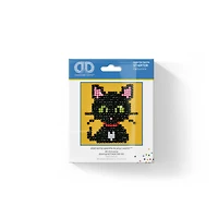 Diamond Dotz® Green Eye Sparkle Diamond Painting Kit