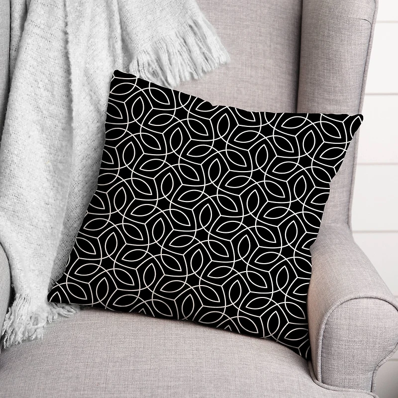 18" x 18" Leaf Swirls Indoor/Outdoor Throw Pillow